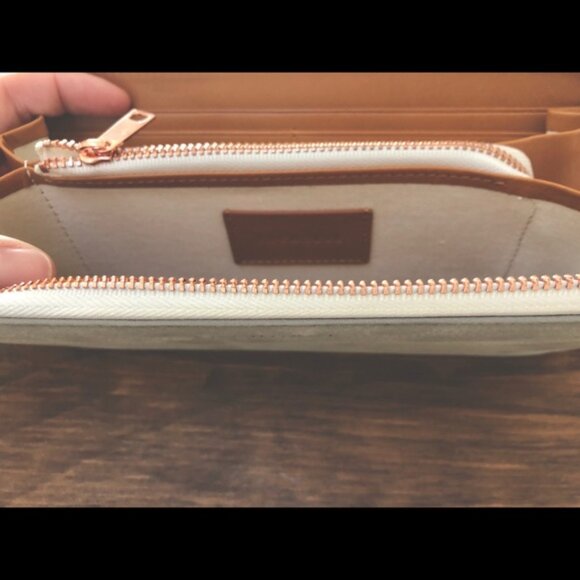 The Horse Block Wallet - Picture 5 of 11